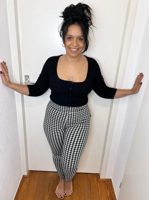 Not perfect body but 100% natural, Milf with 25 ys old, Darling by Galadriel69_