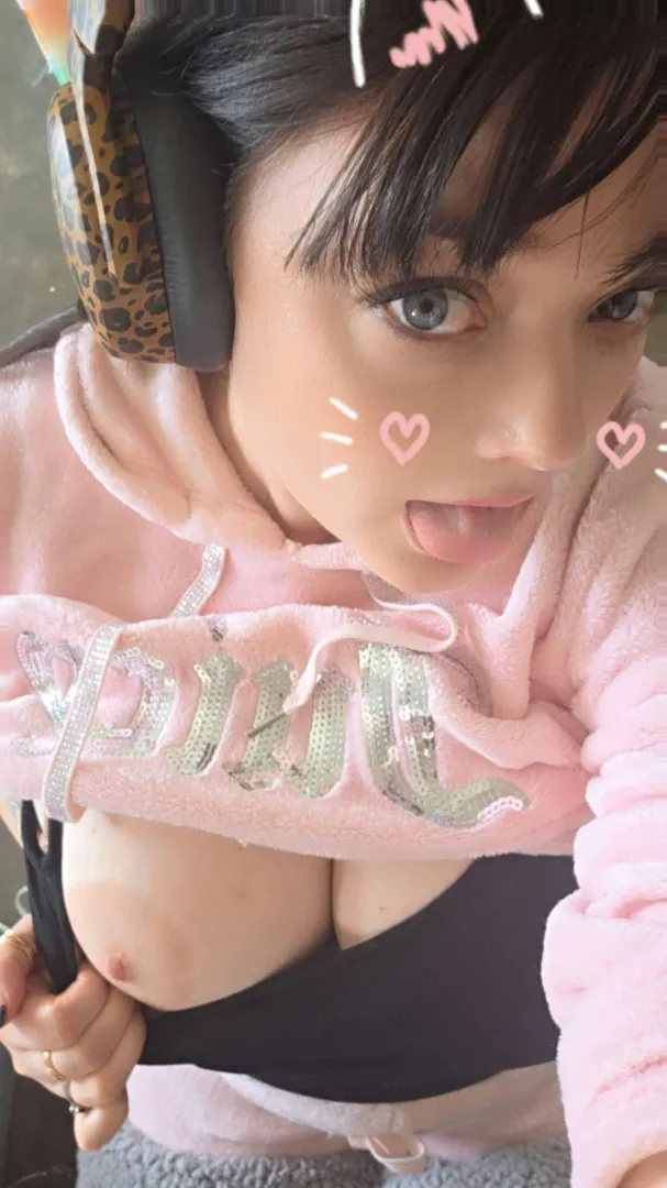 Not the prettiest, but I'm pretty funny! posted by Normal-Plan-8268