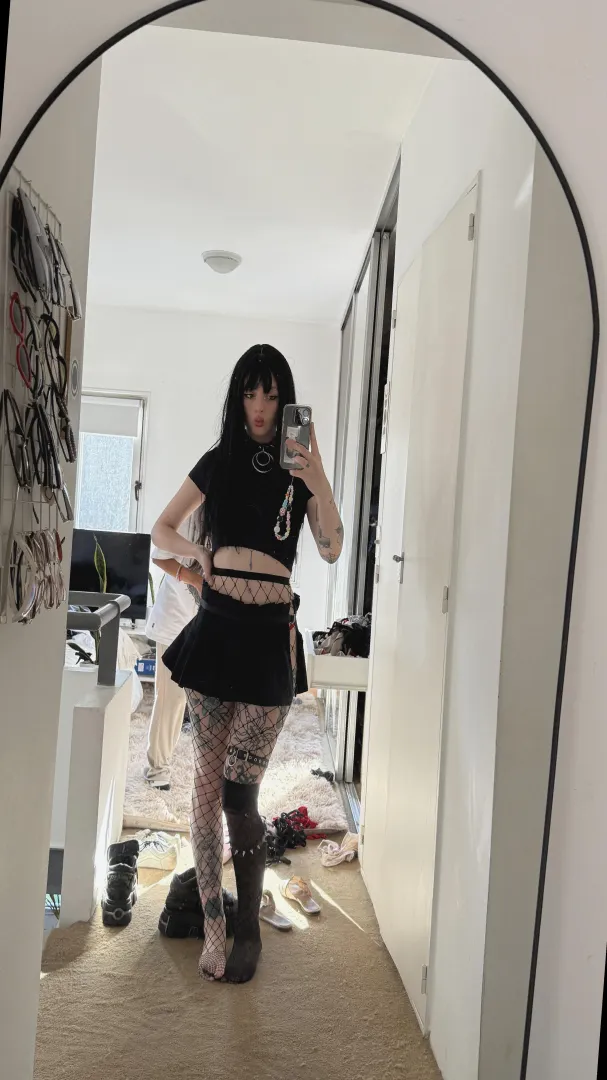 Not traveling far, local link-ups only i reply on lg:.Iunaromes'. posted by AOA001