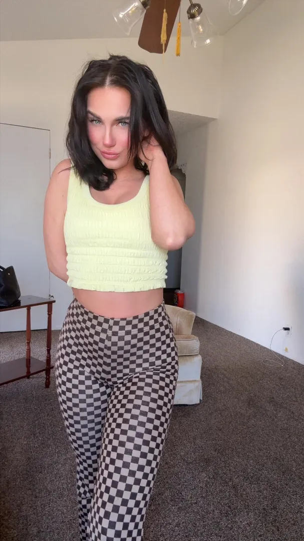 Nothing better than this for a Monday  posted by emerymonroee