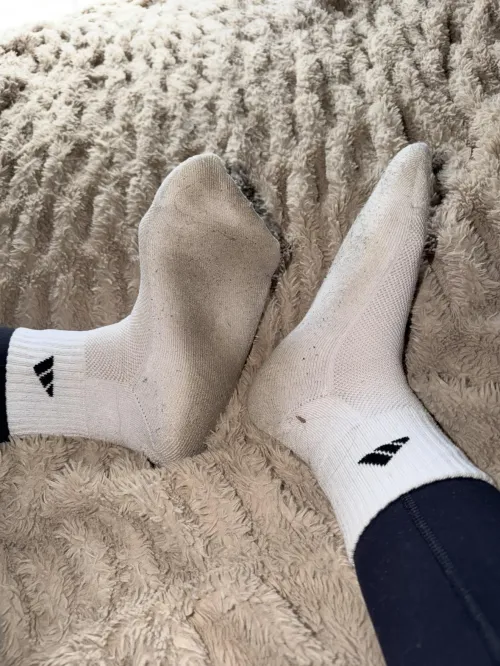 Nothing gets u going like a dirty white pair of socks, does it, sock boy? [F] by Outside_Click8779