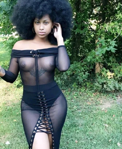 Nothing is better than a naturally beautiful woman by blackmagic313