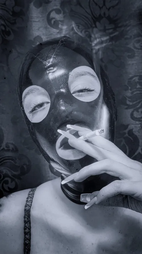 Now or never by smokingpet