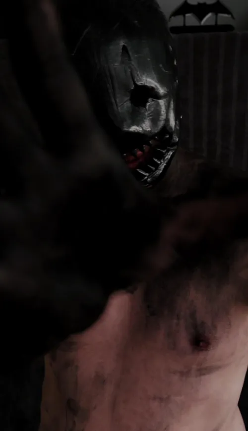 Now you know what a real hunter looks like.. by loopthedude_x