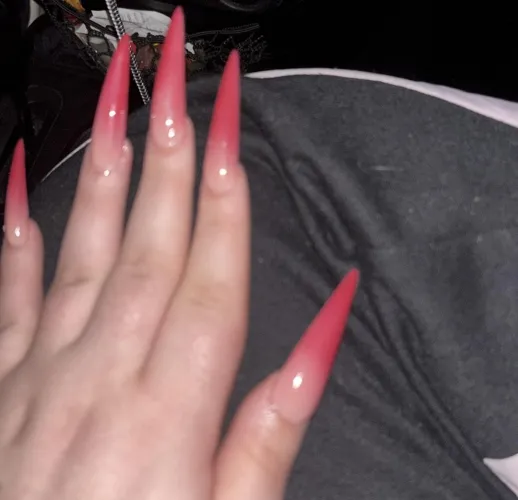 Now’s who’s paying for the next set?  by TwoTrucesandapilot