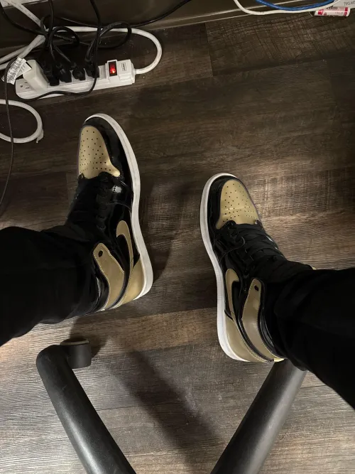 NRGs at the office by Metalsneakers