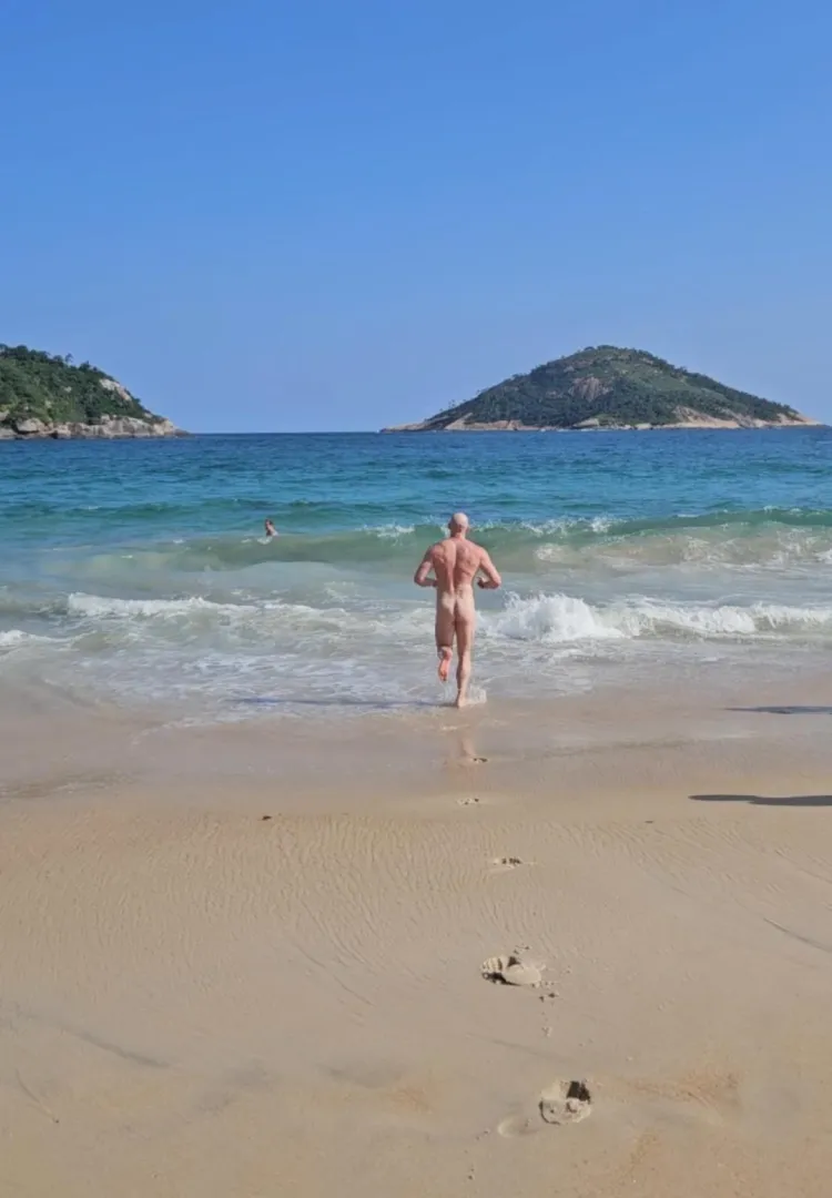Nude in Rio  posted by Jumpy-Opportunity643