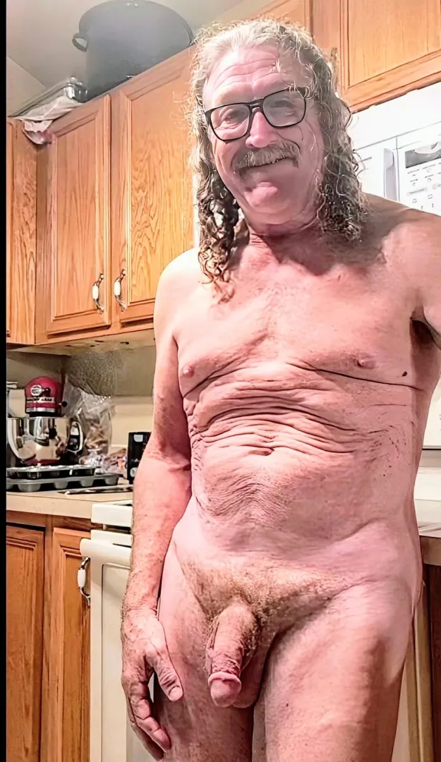 Nudist male waiting for the coffee to be posted by Scootertrash79