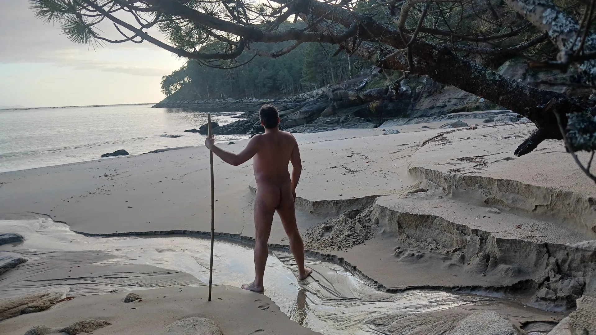 Nudist time. Alone at the beach posted by nudebodytime