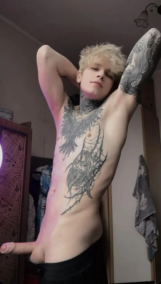 Någon som vill leka med mina kulor? posted by softfawnn