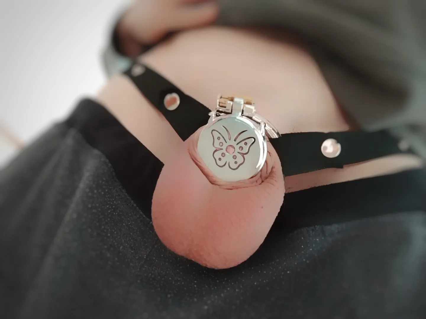 Obedient  posted by Whitedumbboy