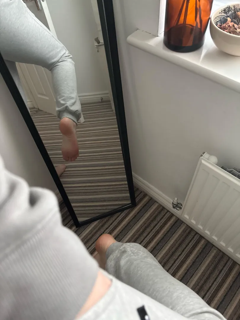 Obey and let me drain your wallet hmu posted by Billyfox1997-