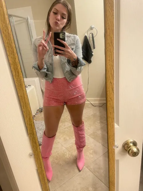 Obsessed with how I look in them by Suspicious-Peach4692