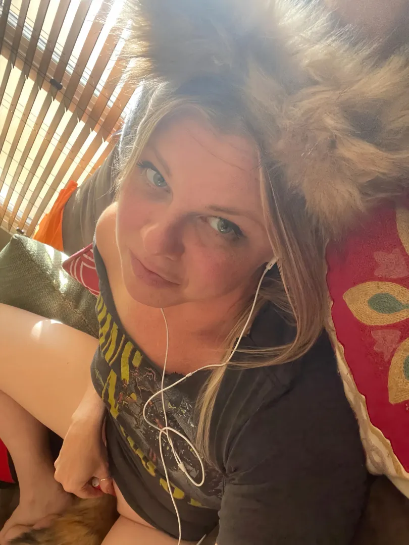 [OC] Sex, Hugs & Rock n Roll…  posted by sekksytrekksy