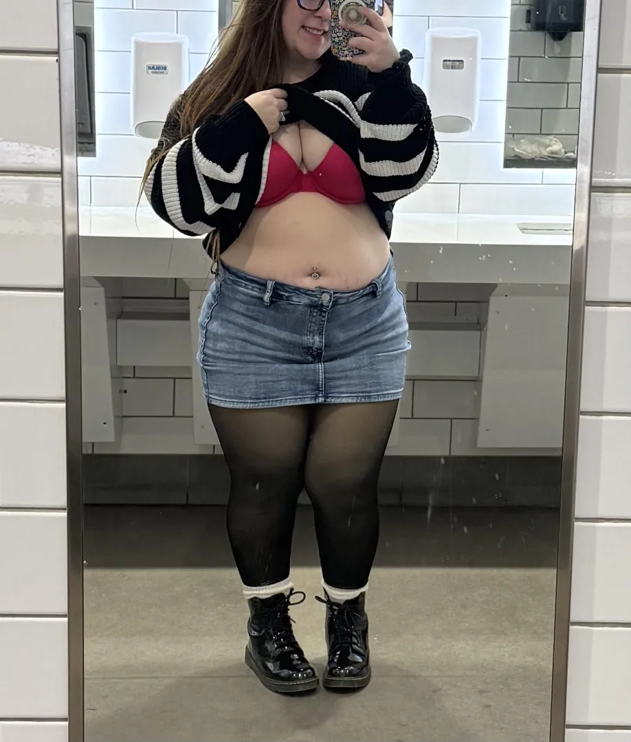 [OCW] felt risky while running errands  posted by cherrycoxxx