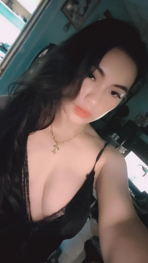 Offering GFE VCS Live Joi cei sph anal squirt Sub/dom DM me for menu by asianslave08