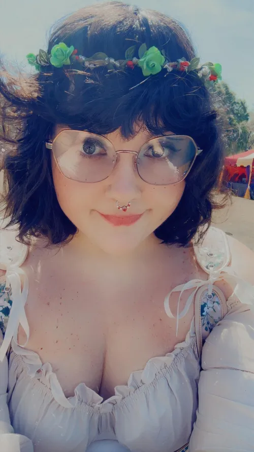 [OFFERING] Nerdy Needy Alt GFE. ♡ by iheartpanda