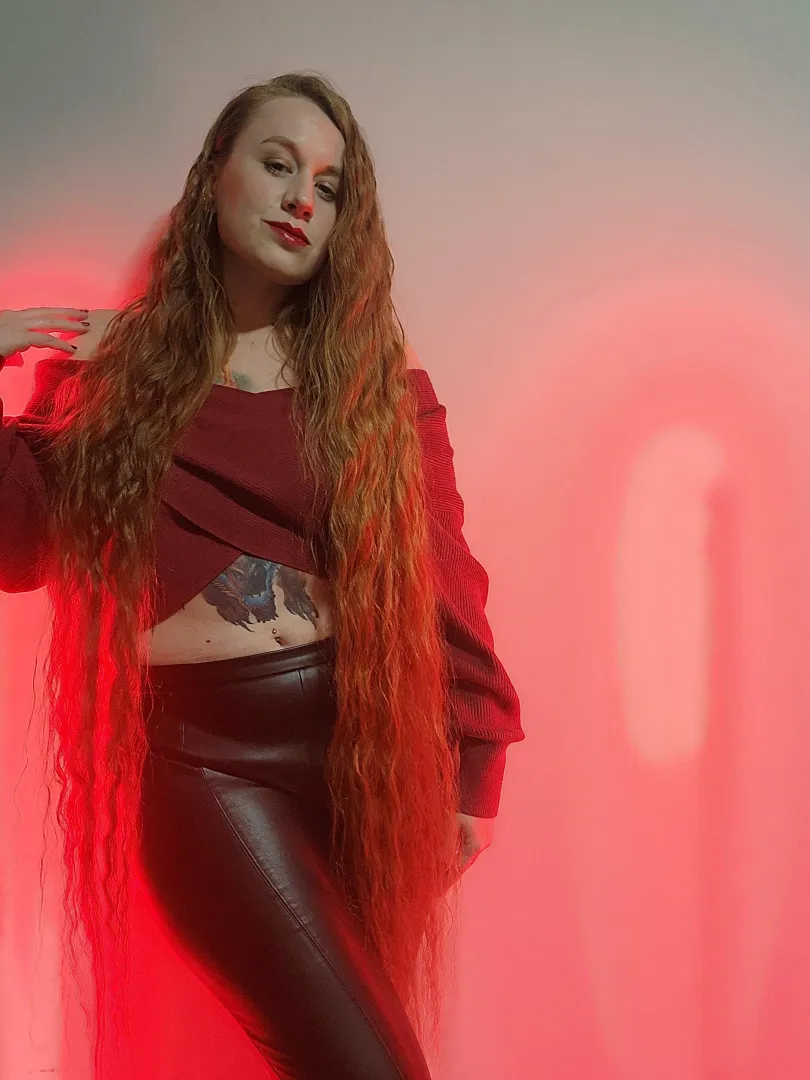 Oh hey! So you like long hair? Me to! posted by shap3dbyfir3