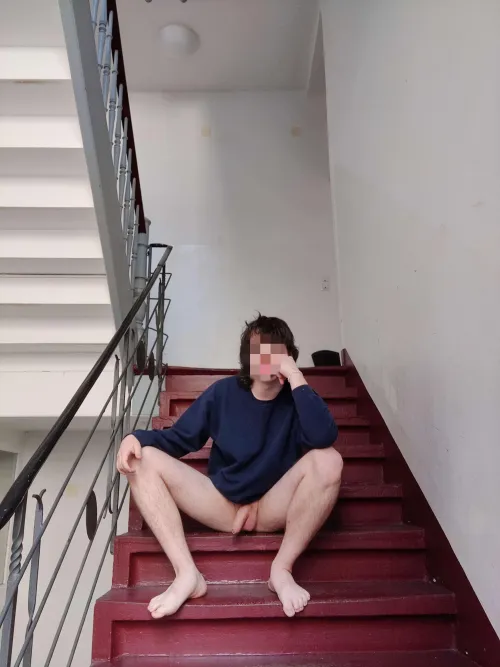 oh hey there! by rekonvaleszenzz