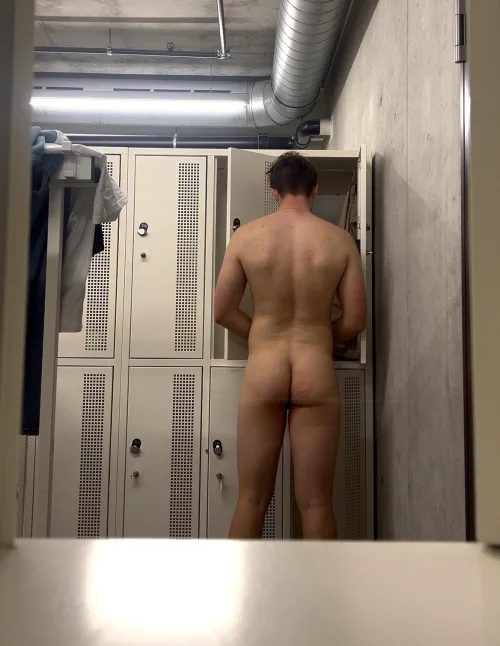 Oh hey, what's up? by Wondering_Otter3000