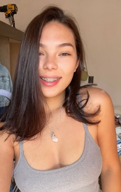 Oh look a random pair of boobs by Flaky-Interview4741