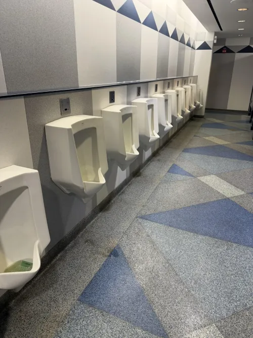 Ohare airport terminal E by omnibus11