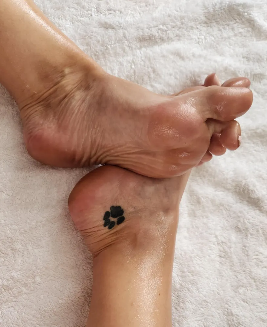 Oiled to perfection. Worship starts after tribute. No exceptions! posted by Naive_Battle_8605