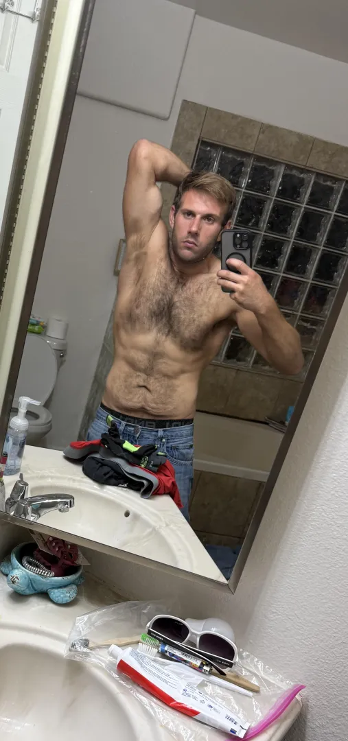 Older couples!! Bi M30 5’9 160lbs posted by Alert_Squirrel1225