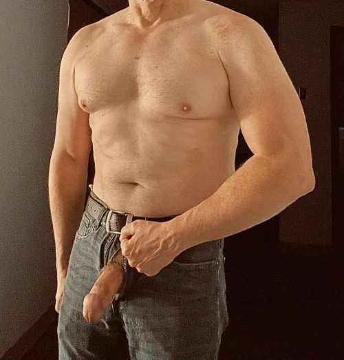 Older Dom looking for worship. DMs open. by No-Aioli1687