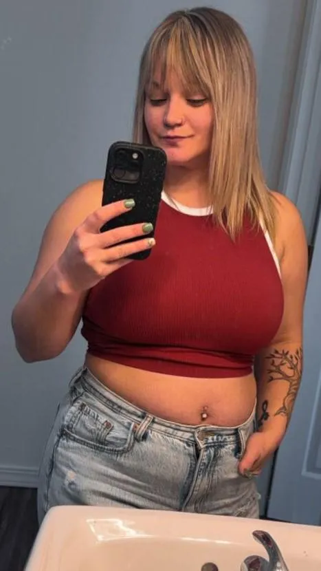 Older or Married Men wanting to fuck me? posted by MissTaylorLaurenxo