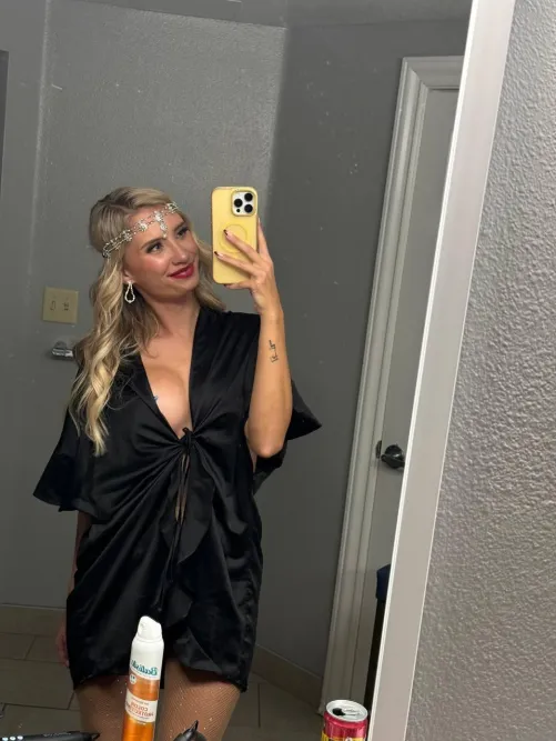 Older or Married Men wanting to fuck me? by aria_adams