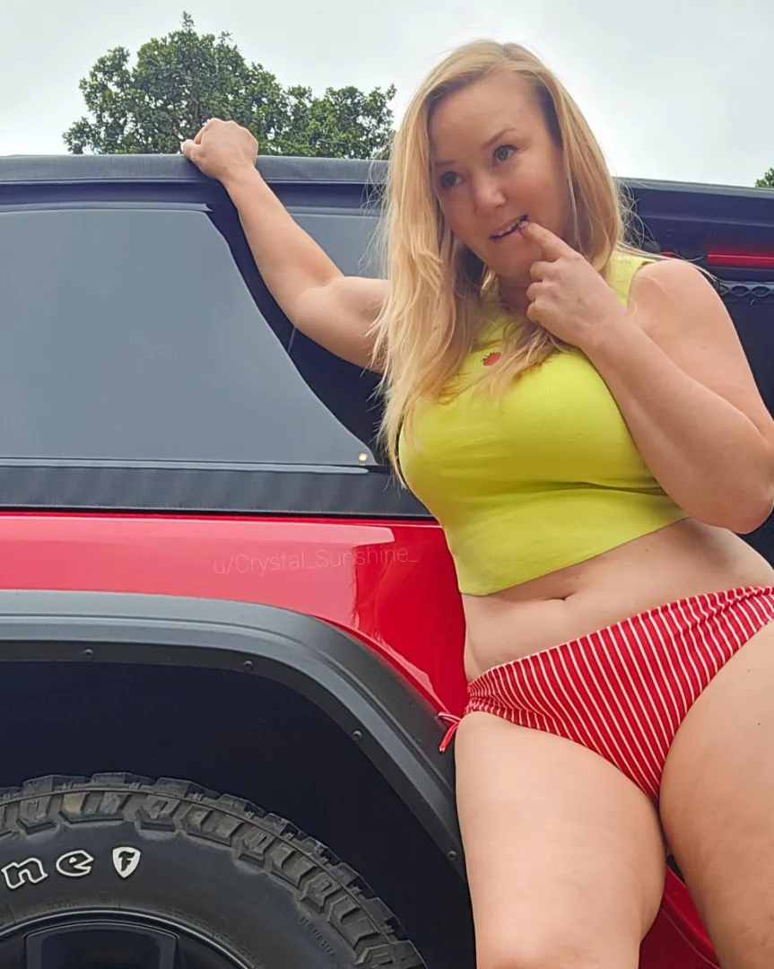 Older women have the best vibes [F52] posted by Crystal_Sunshine_