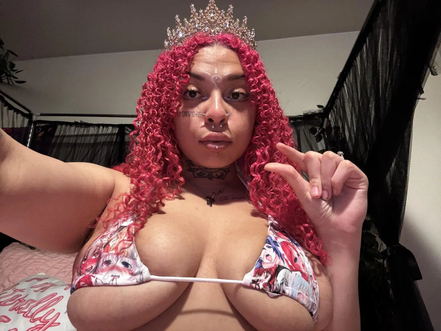 Omg are you seriously watching hentai? BORING! Let Me show you what it’s really like to have fun with a big titty Domme [DOM][VID][RATE][SEXT][CAM][GFE] Tele: Brattzy_Cherry posted by Brattzy_Cherry