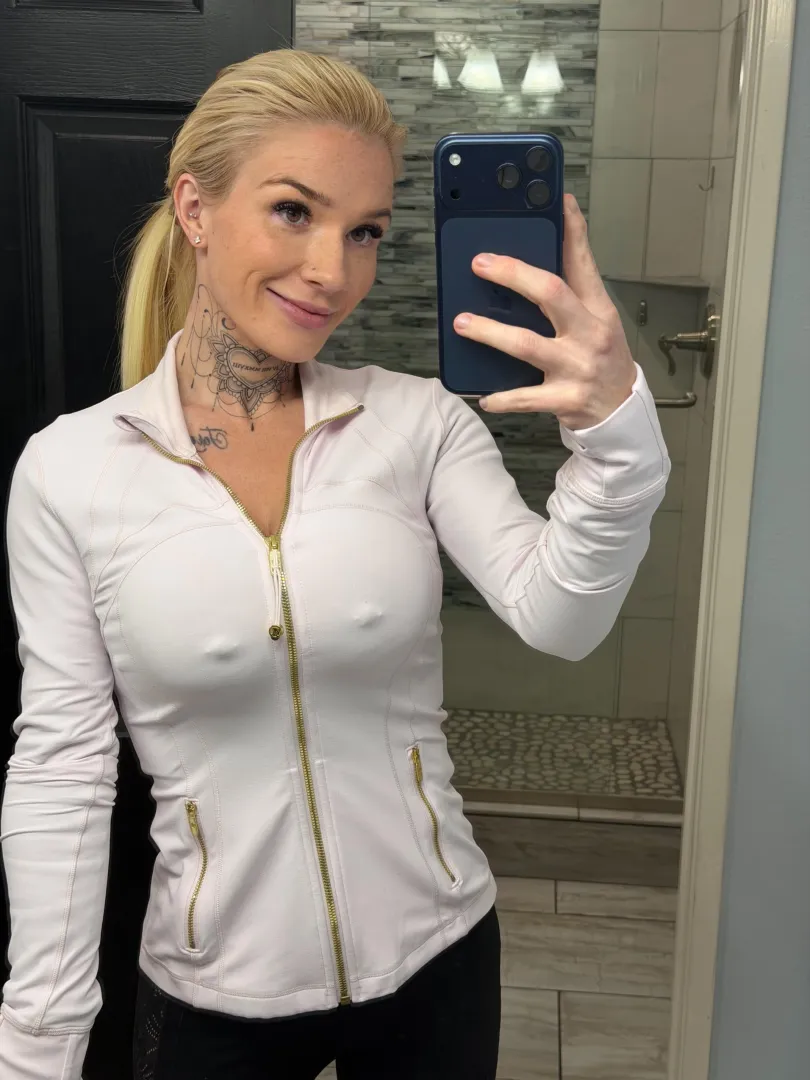 On my way to run errands  posted by alexisbaileyukulele