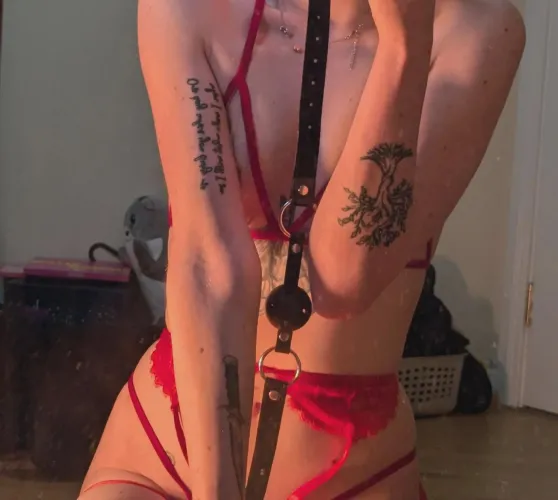 On the search for the most pathetic whore on reddit. I know it's you ... Give in by eviltoothfairynsfw