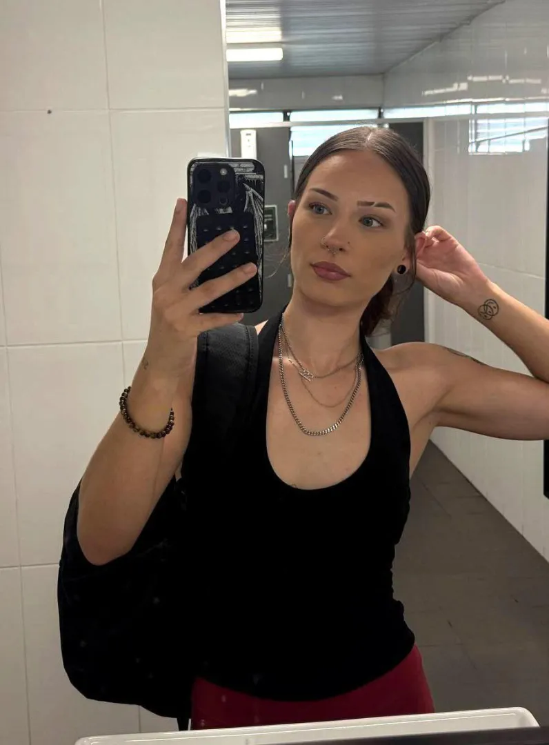 one moment, endless replay posted by mochacaramela