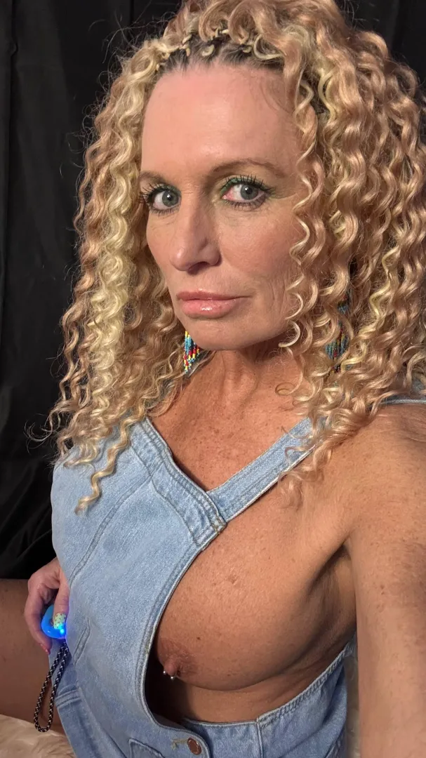 One night stand or wife me...f60 posted by No_Loss4733