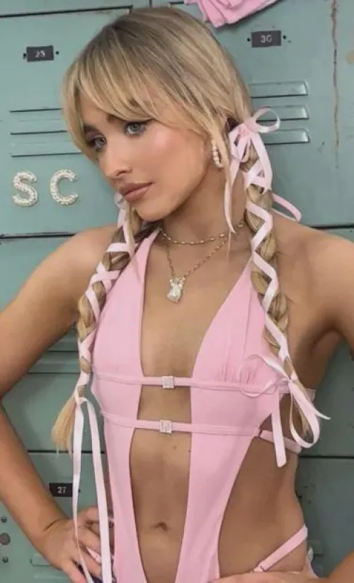 One of my favorite looks by Euphoric-Doctor-3808