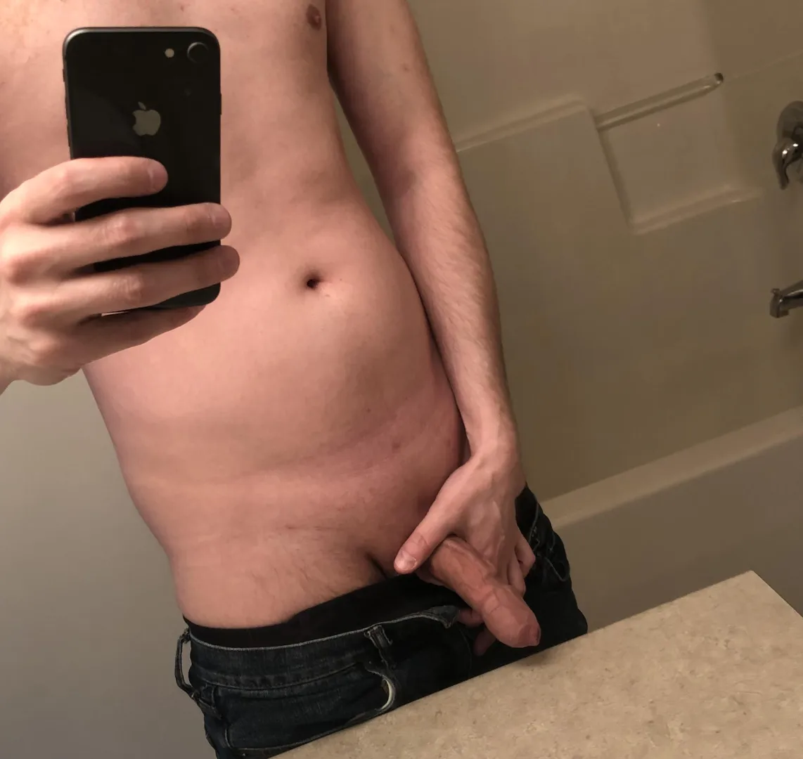 One of those cozy days posted by TallFitAndNerdy89