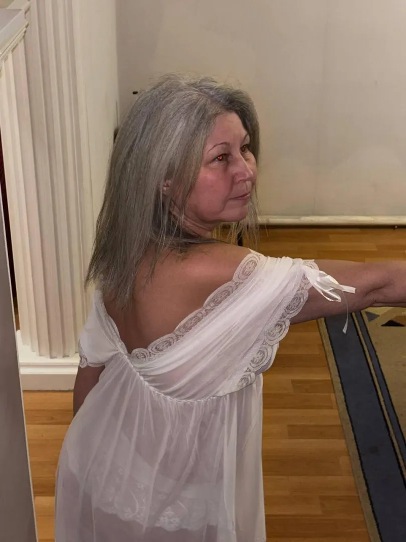 One quiet orgasm in the shadows… and you’ll spend every night chasing that feeling again posted by LovelyTwist