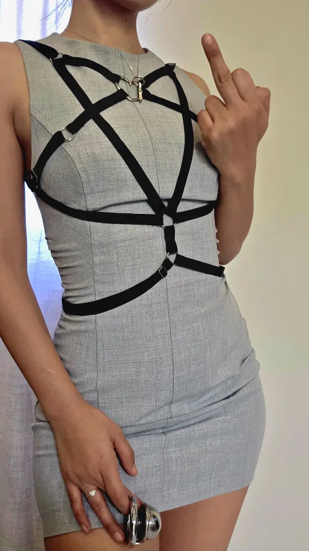 One simple gesture from a confident woman is enough to remind you how insignificant your opinions are. posted by Thesultrybrat