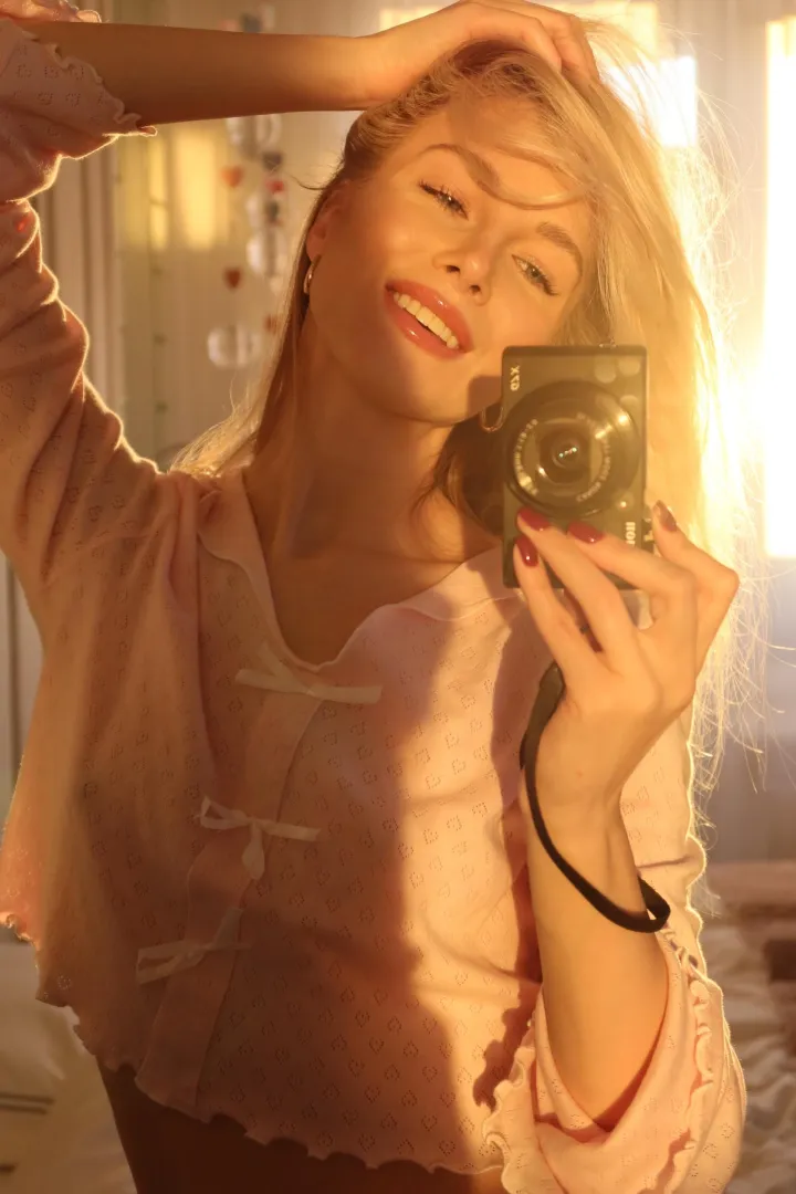 Online in 30 minutes  posted by kriss1one