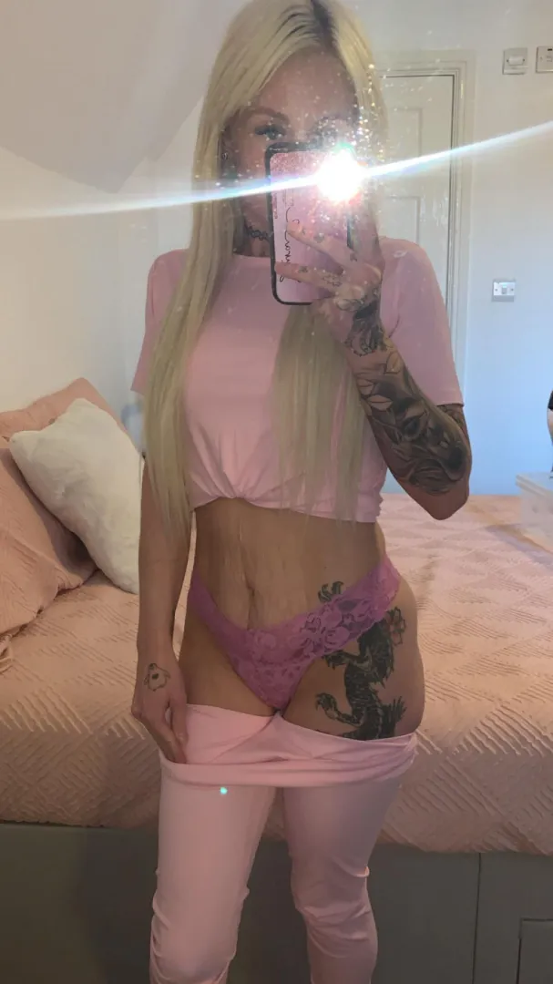 Onlineeee now  I’m ruining you pup ⛓️‍ posted by Mistress-lexxiX