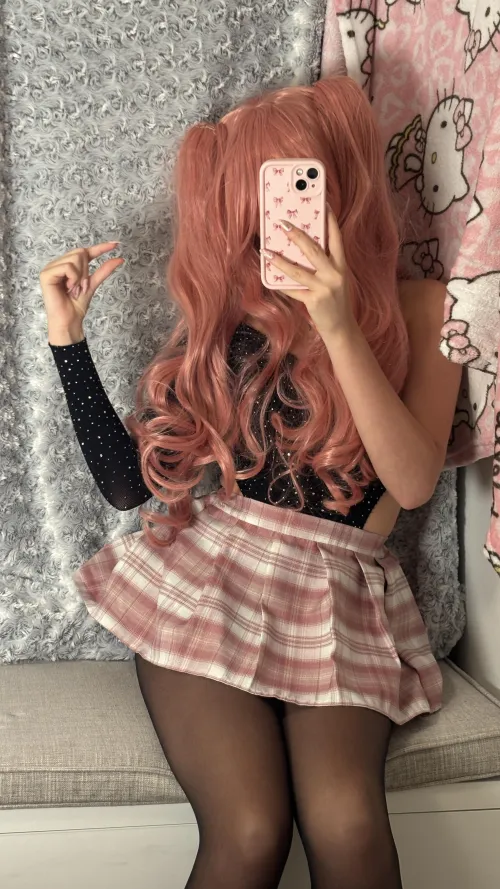 Only arrow up if your dick is less than 7 inches  First 69 will be humiliated  by PinkDolxo