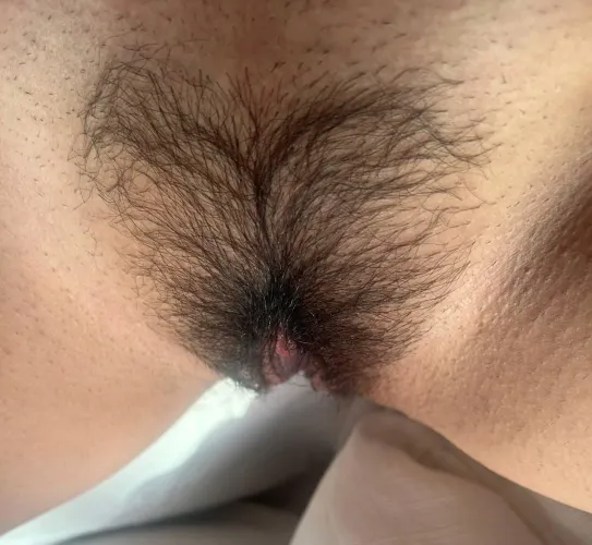 Only real men appreciate my bush by sweetdirty97