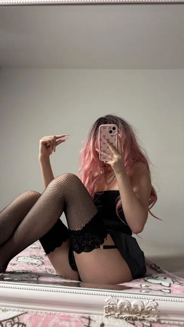 Only the first 50 shrimps who arrow up and say their shrimp size will be humiliated! posted by PinkDolxo