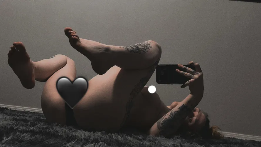  only the hottest tattooed milf by Aquababezttv