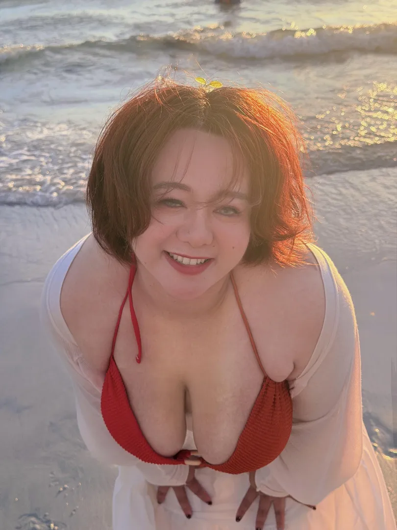 Only thing missing is your face between my .... posted by Charminn_05