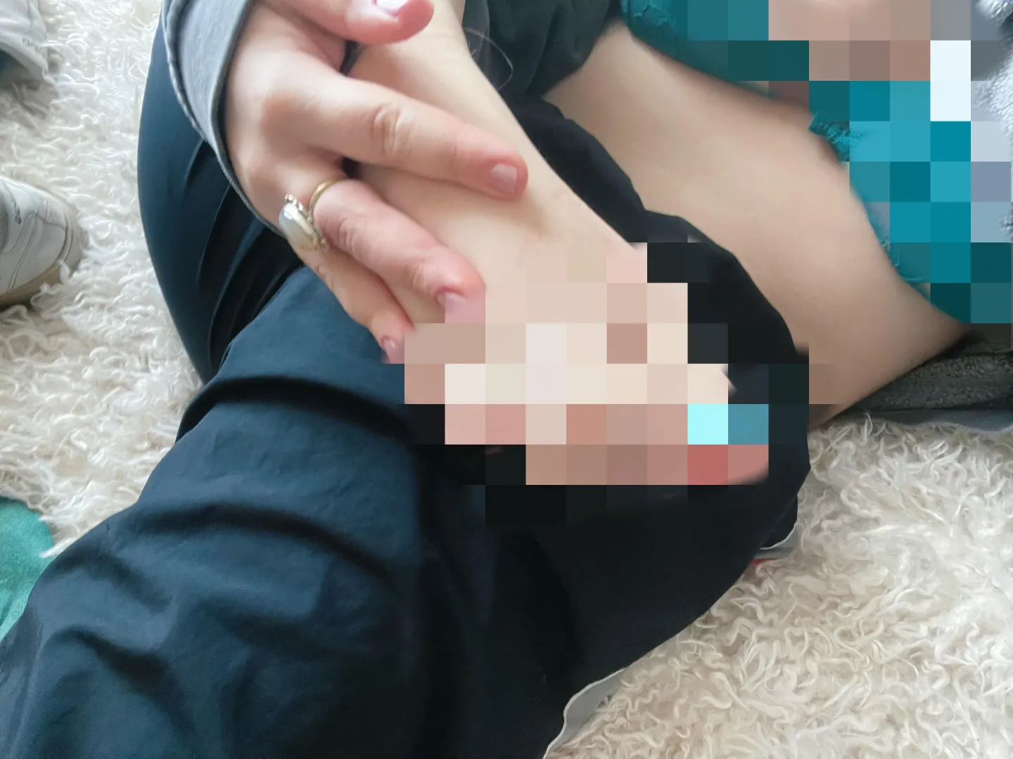 Only those who send are allowed to see my new pedicure posted by Juleszgoddess