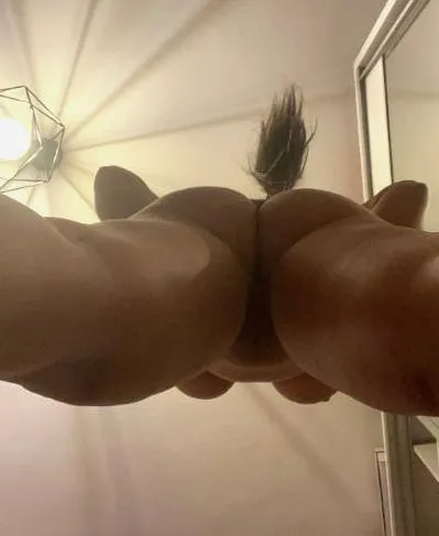 Oops, I dropped my phone posted by AriaSinnn